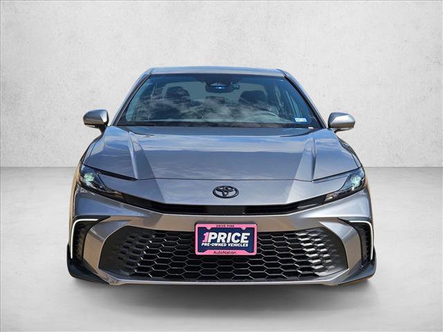 Used 2025 Toyota Camry SE video 2