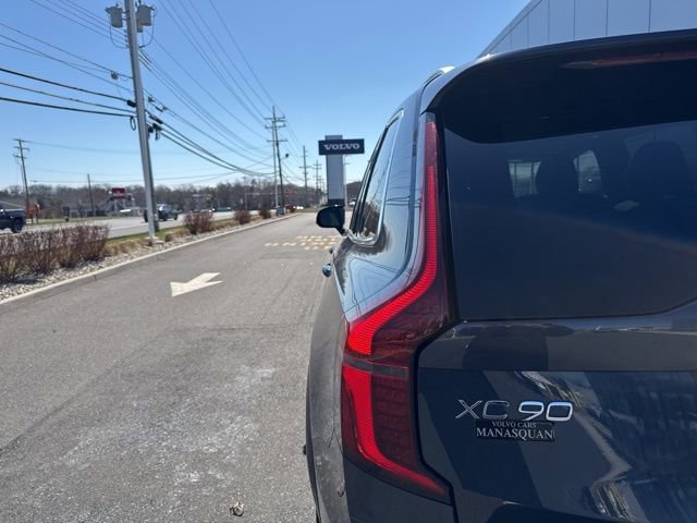 Certified 2025 Volvo XC90 B6 Plus image 10