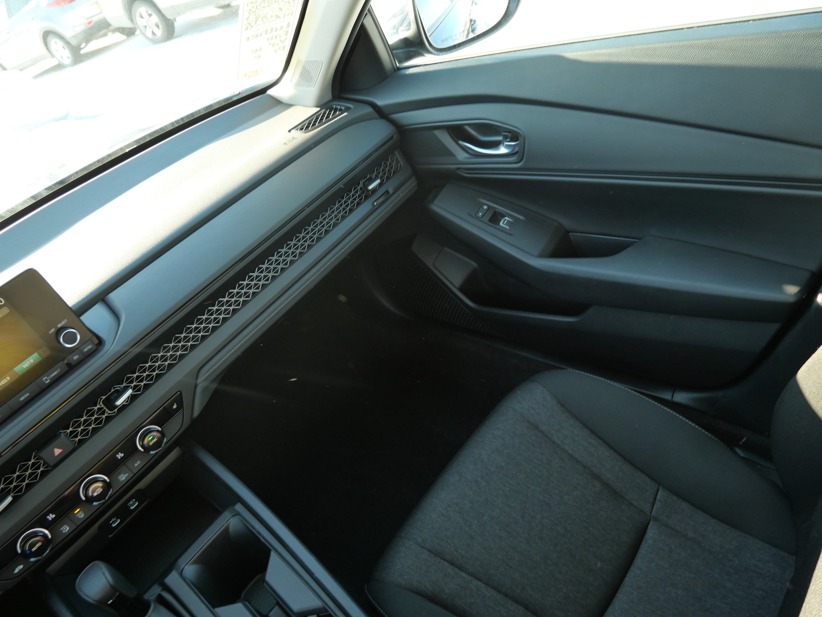 Used 2024 Honda Accord EX image 11