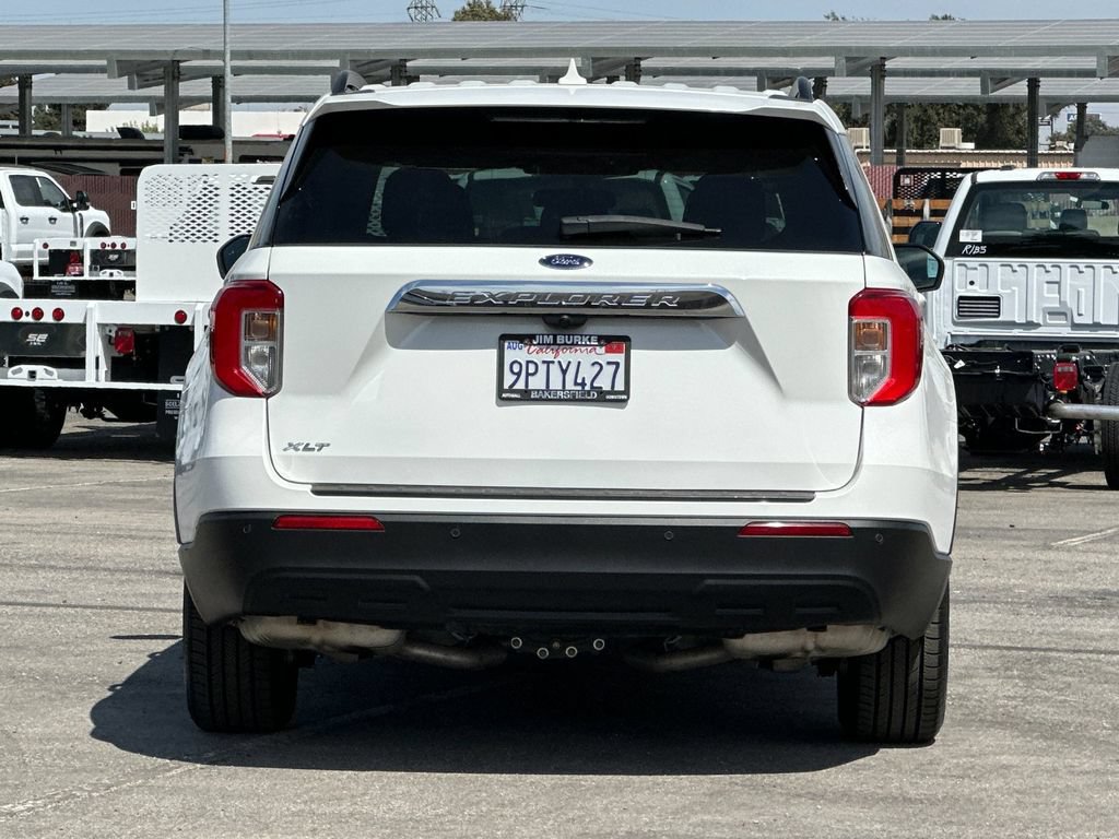 Certified 2024 Ford Explorer XLT RWD image 4
