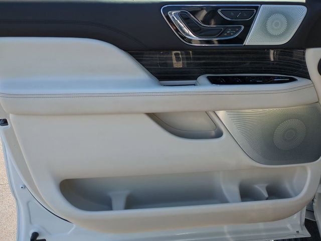 Used 2022 Lincoln Navigator Black Label image 12