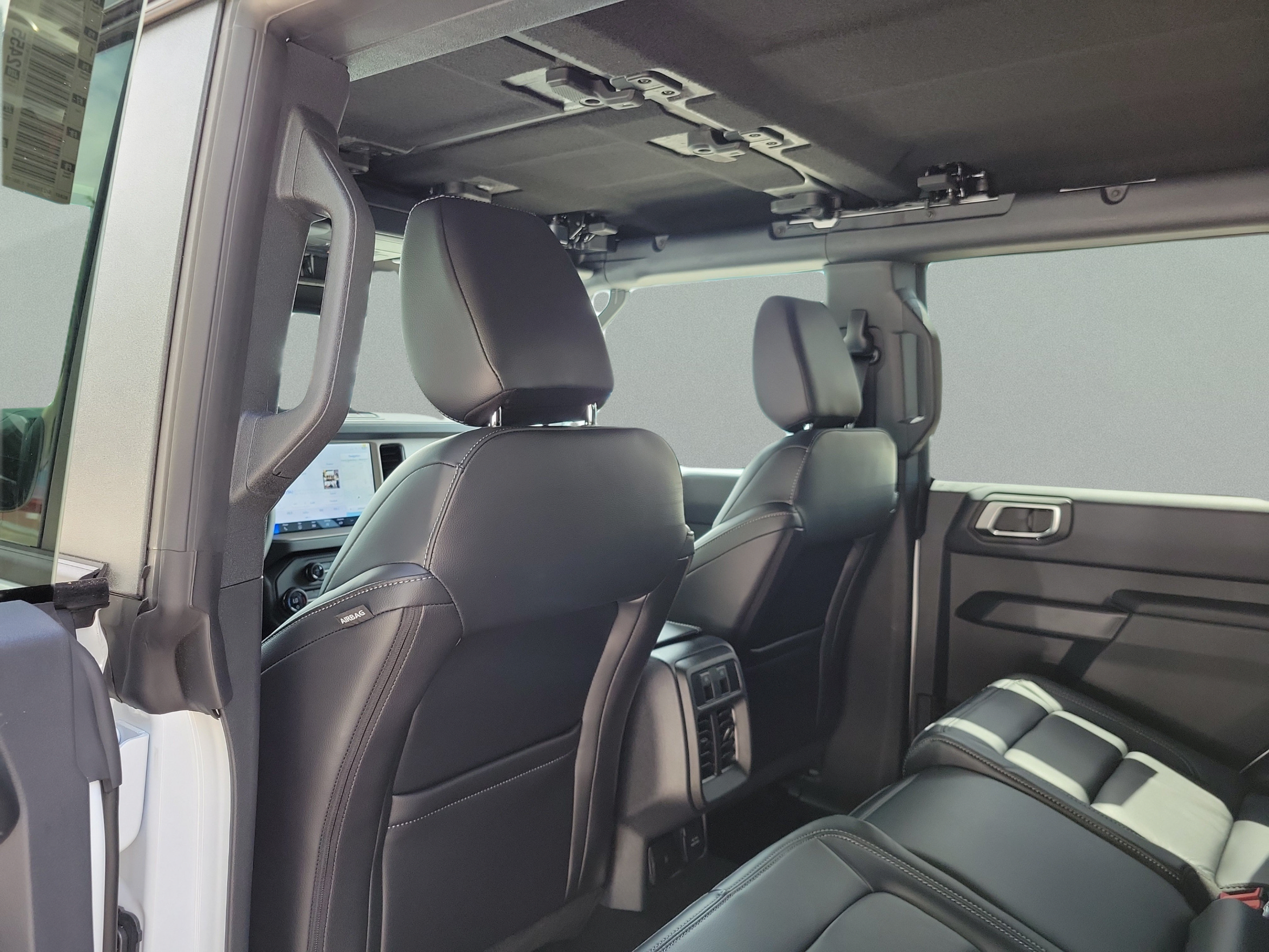 New 2026 Ford Bronco Outer Banks AWD/4WD image 8