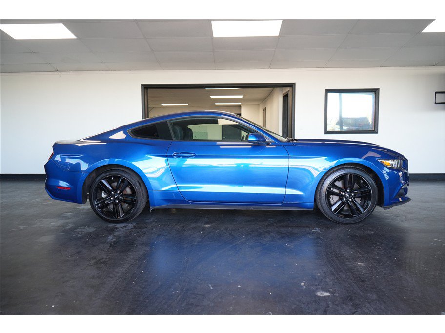 Used 2017 Ford Mustang Coupe w/ Ecoboost Performance Package RWD image 8