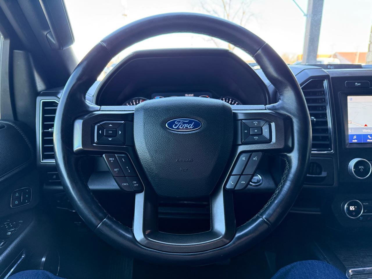 Used 2021 Ford Expedition Limited image 24