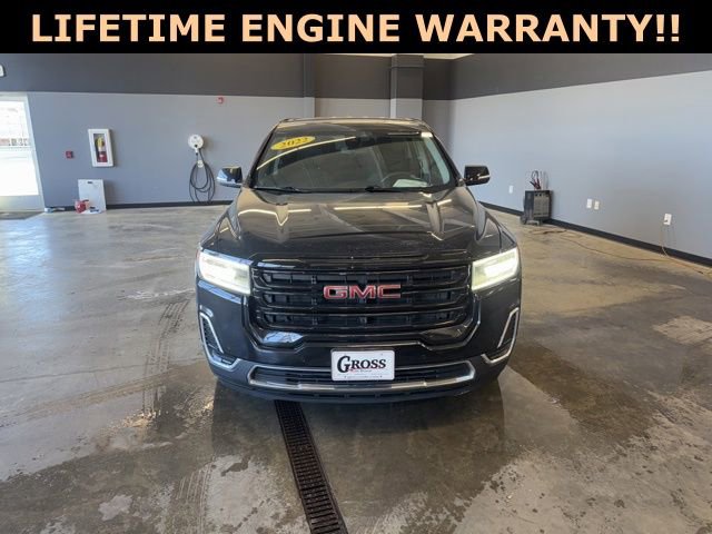 Used 2023 GMC Acadia SLE w/ Driver Convenience Package image 3