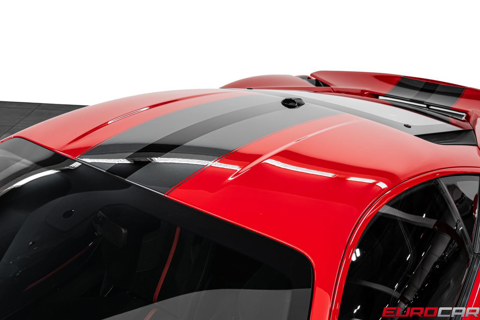 Used 2019 Ferrari 488 Pista Coupe RWD image 17