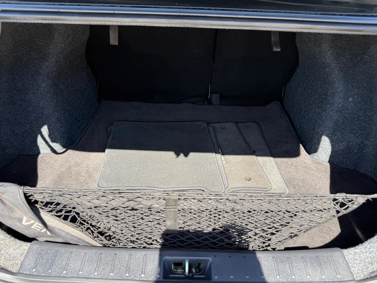 Used 2025 Nissan Versa SR w/ Trunk Package image 18