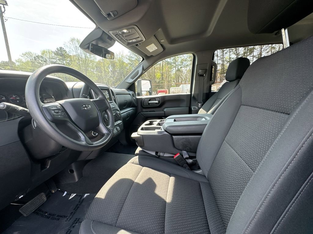 Used 2025 Chevrolet Silverado 2500 Custom w/ Custom Blackout Package image 13