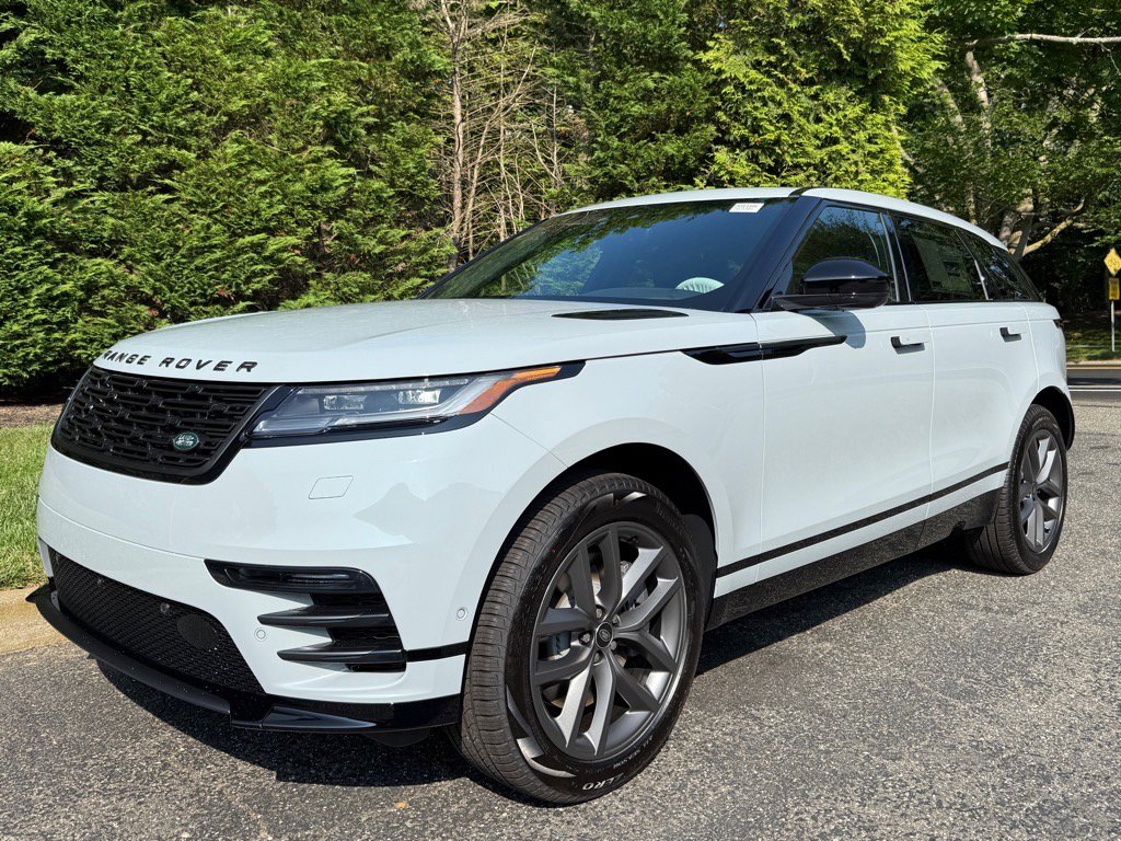 New 2026 Land Rover Range Rover Velar Dynamic SE