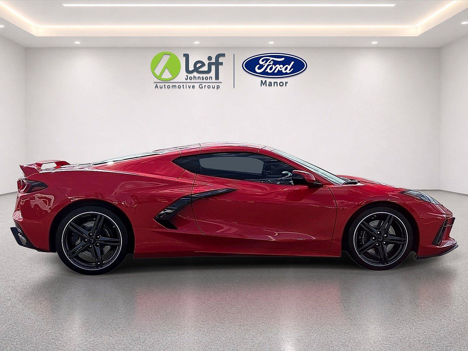 Used 2024 Chevrolet Corvette Stingray Premium Cpe w/ Z51 Performance Package RWD image 8