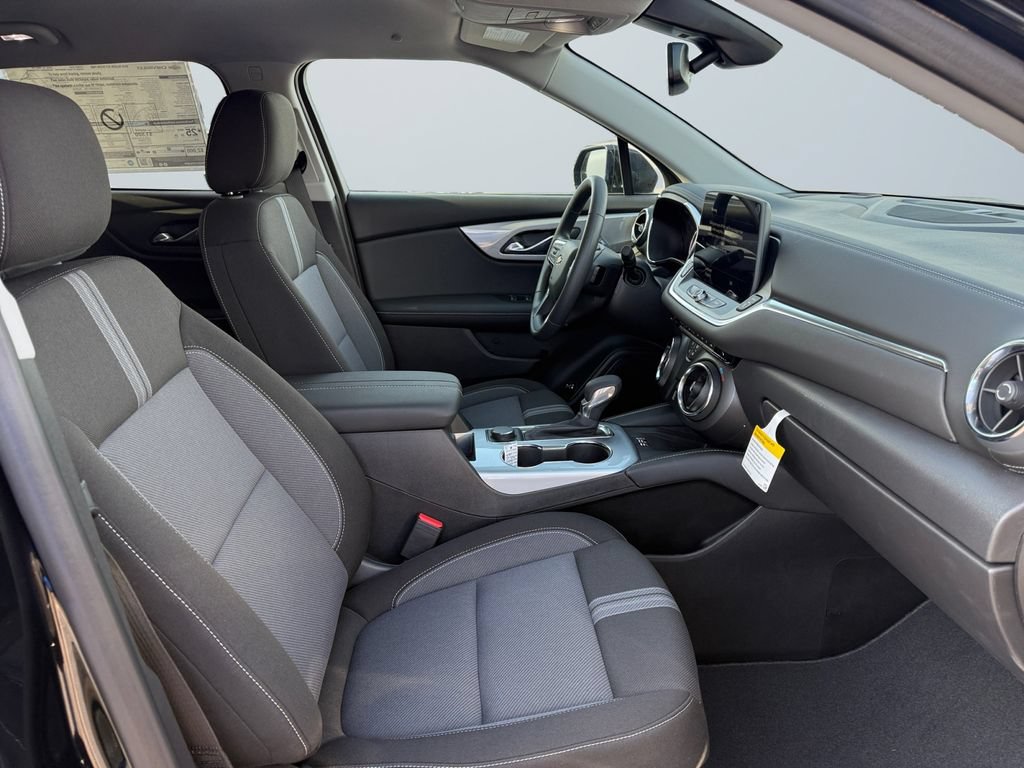 New 2026 Chevrolet Blazer LT w/ Convenience Package FWD image 15