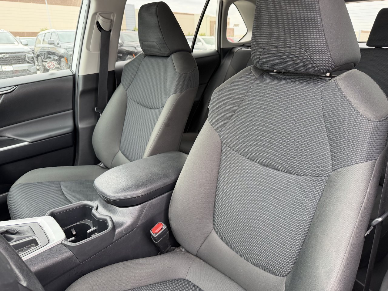 Used 2025 Toyota RAV4 LE FWD image 21