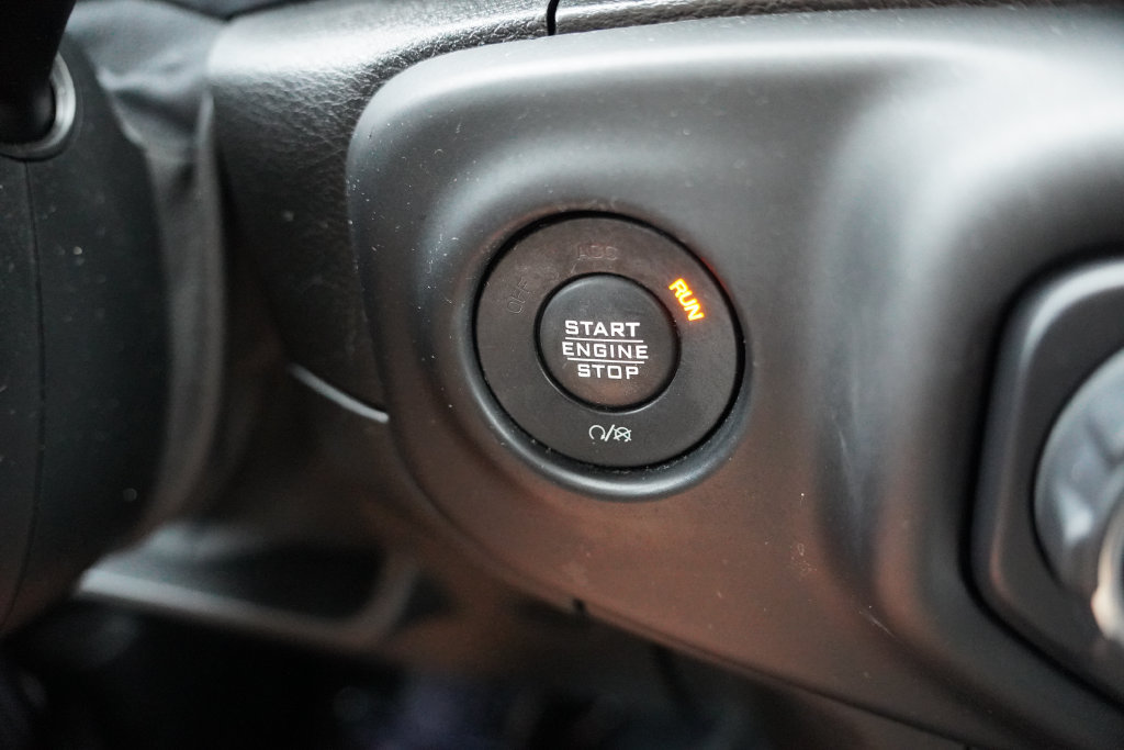 Certified 2020 Jeep Wrangler Unlimited Sahara AWD/4WD image 30
