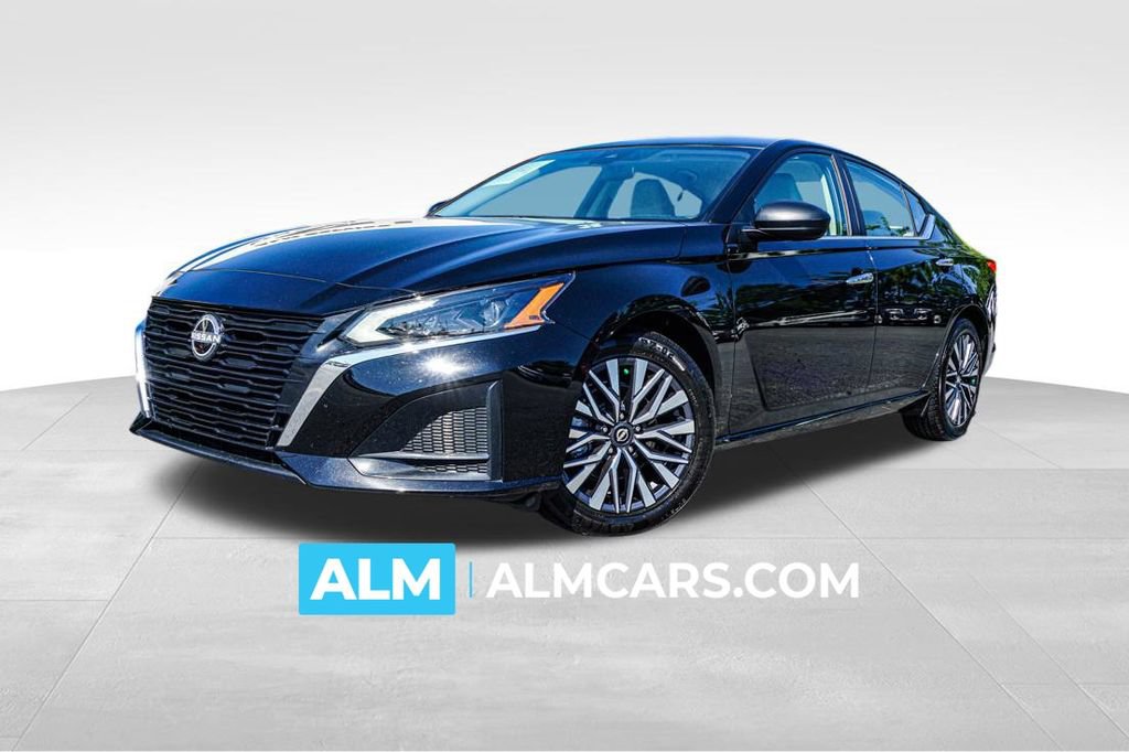 Used 2025 Nissan Altima 2.5 SV