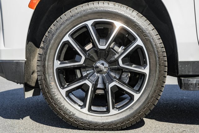 Used 2023 Chevrolet Suburban RST image 18