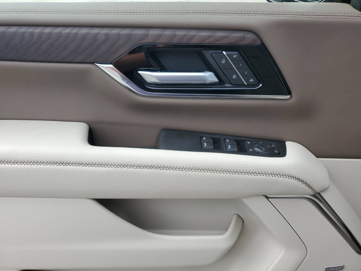 New 2026 GMC Yukon Denali RWD image 17
