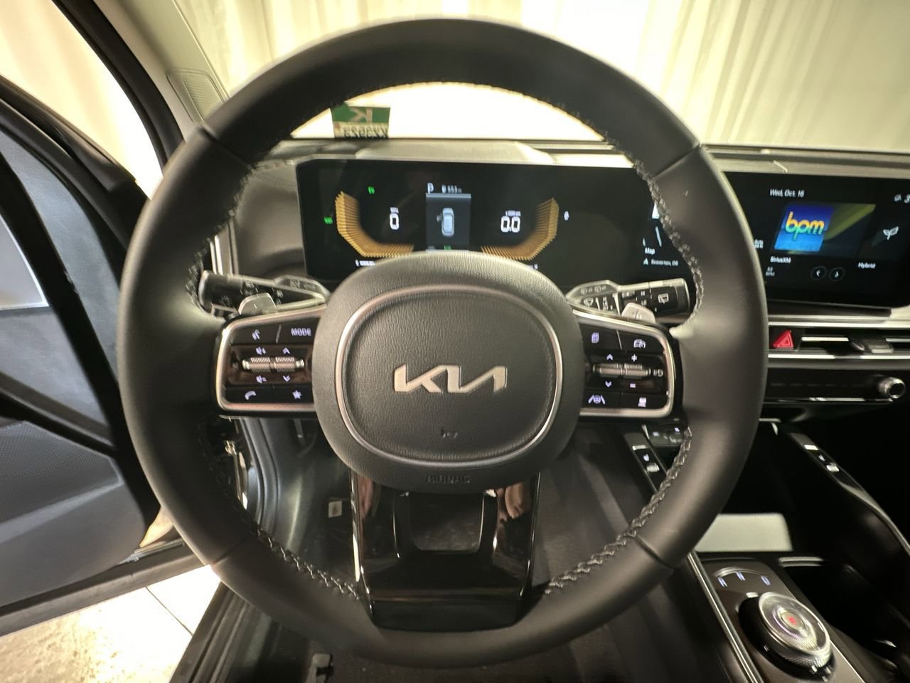 Certified 2025 Kia Sorento EX w/ EX Panoramic Sunroof Package image 21