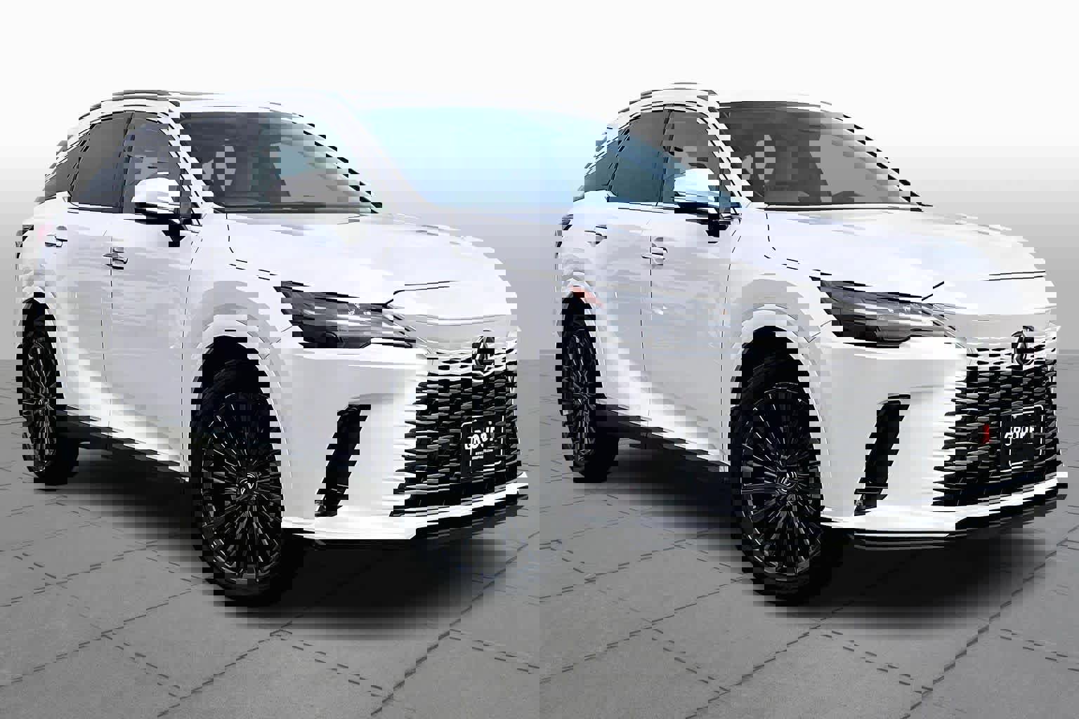 Used 2024 Lexus RX 350 Premium w/ Accessory Package (Z1) image 3