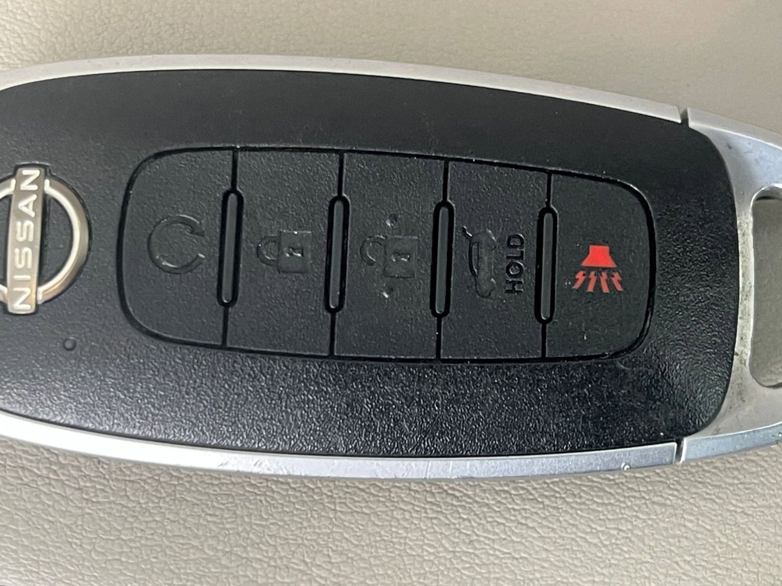 Used 2025 Nissan Rogue SV FWD image 25
