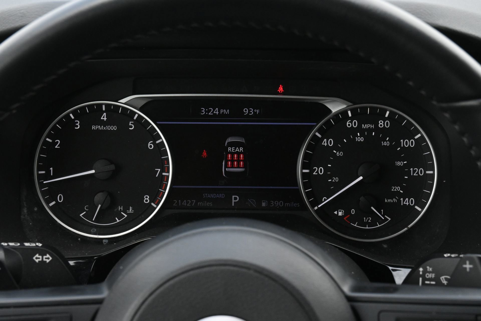 Used 2025 Nissan Pathfinder SV FWD image 11