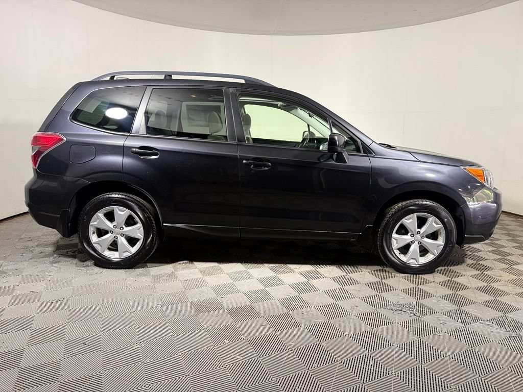 Used 2016 Subaru Forester 2.5i Premium AWD/4WD image 8