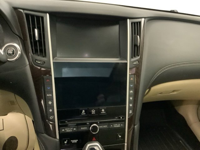 Used 2019 INFINITI Q50 Luxe w/ Essential Package (3.0T Luxe) image 11