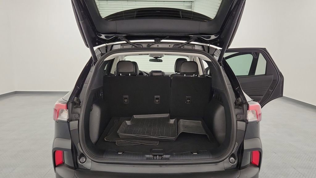 Used 2022 Ford Escape SEL image 27