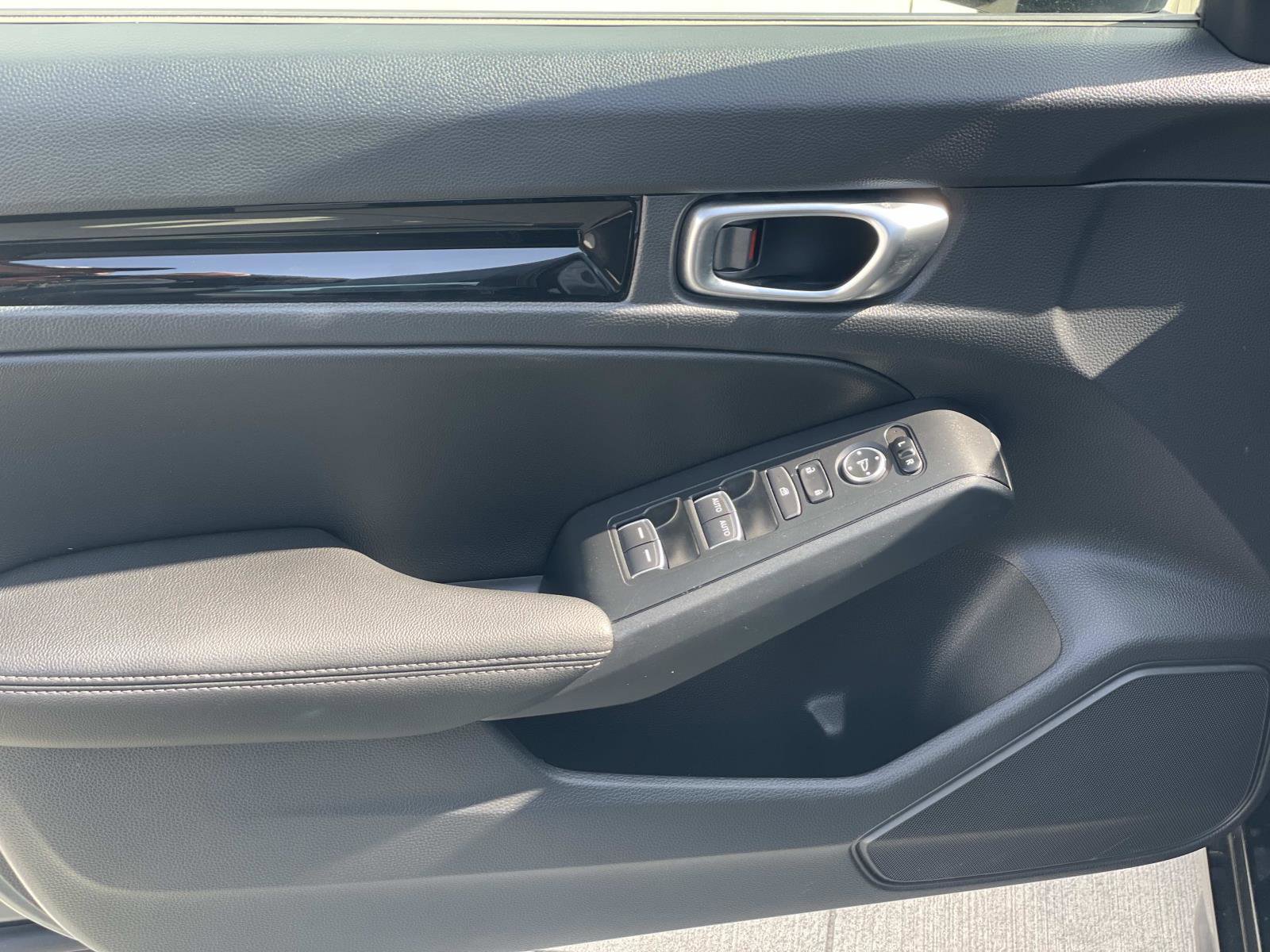 Certified 2022 Honda Civic EX-L image 13