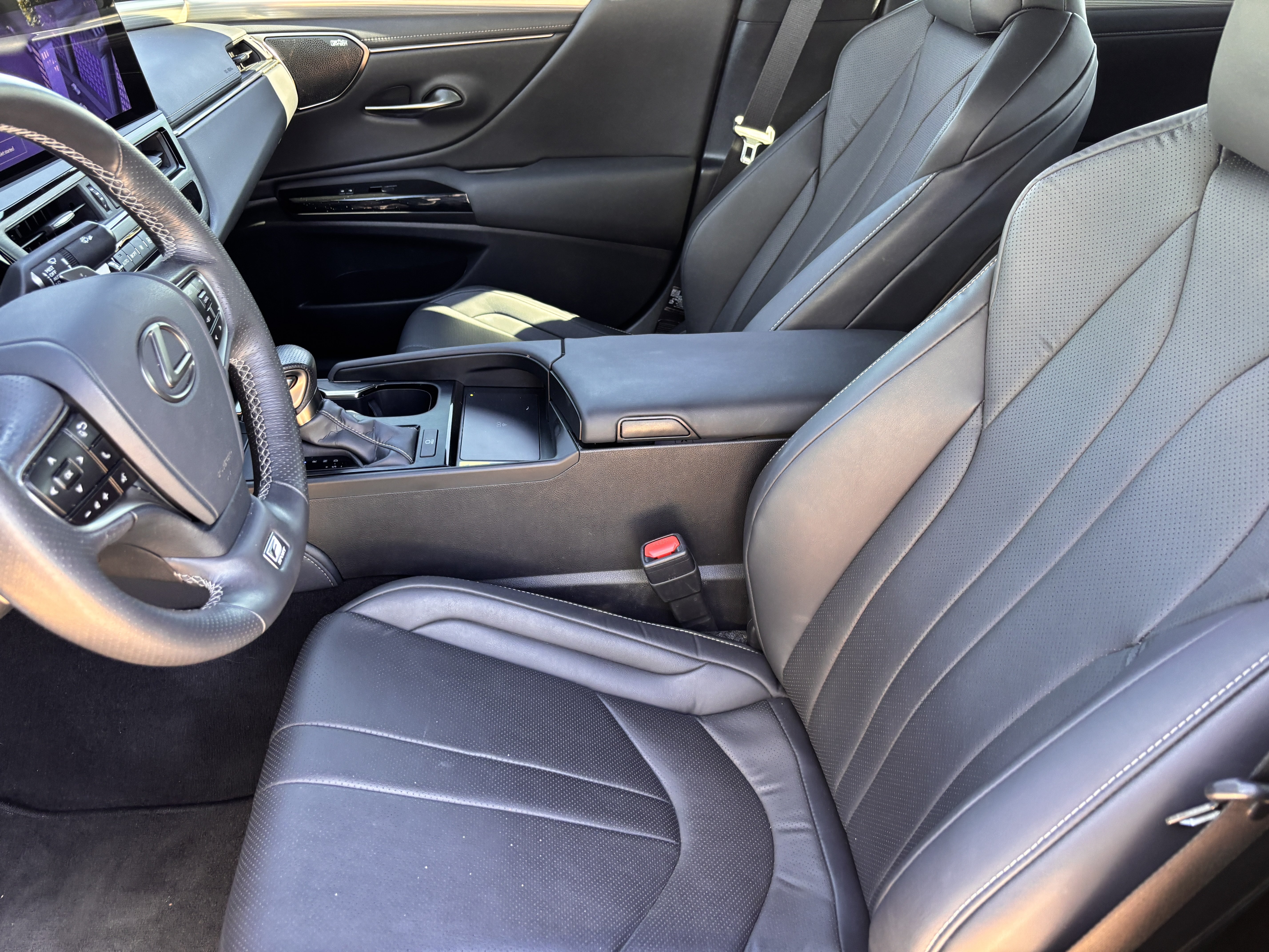 Certified 2024 Lexus ES 350 F Sport w/ Accessory Package (Z2) FWD image 17