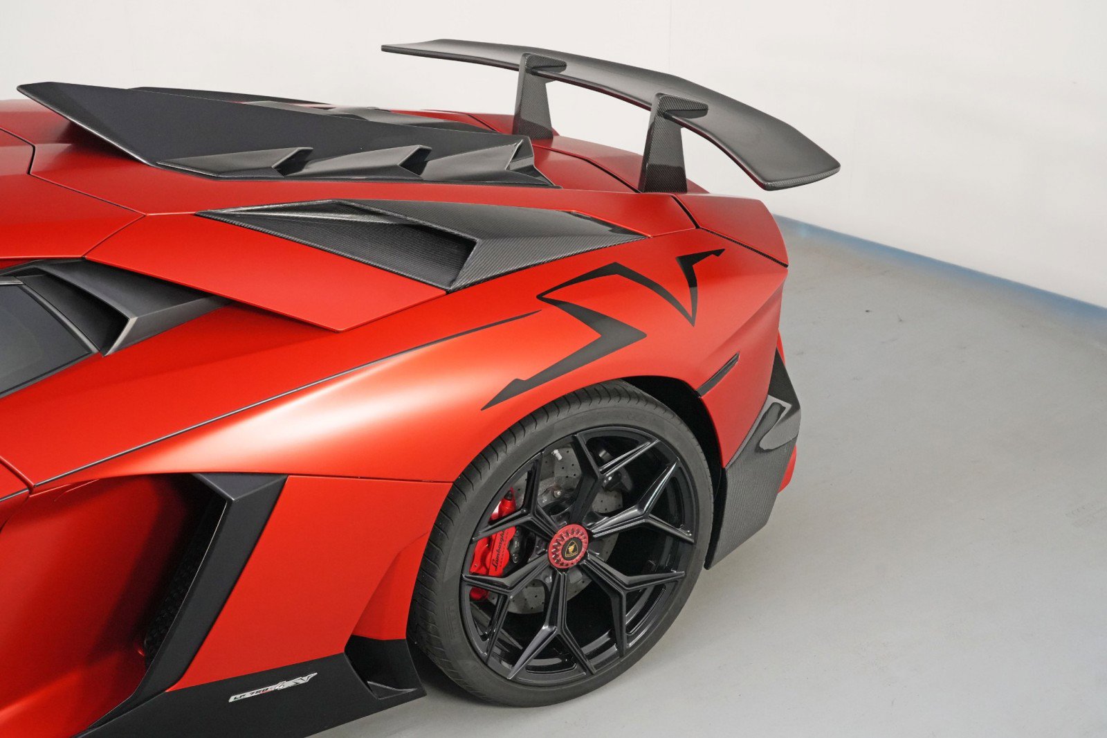 Used 2017 Lamborghini Aventador S image 82