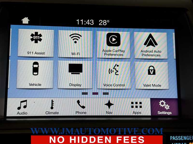 Used 2017 Ford Taurus Limited w/ Driver Assist Package image 30