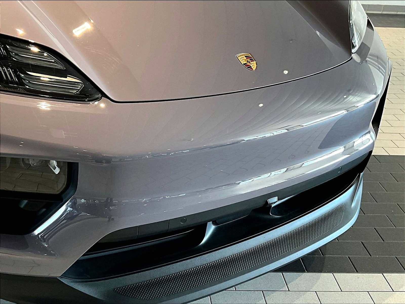 Used 2025 Porsche Macan Electric image 31