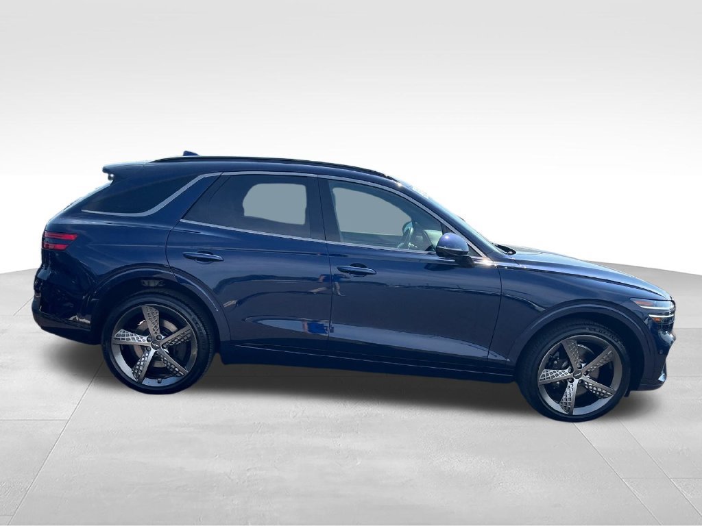 Used 2024 Genesis GV70 3.5T Sport w/ Sport Prestige Package AWD/4WD image 6