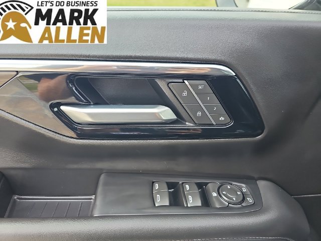 Used 2025 Chevrolet Tahoe LT AWD/4WD image 23