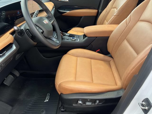 Certified 2024 Cadillac XT4 Premium Luxury AWD/4WD image 17