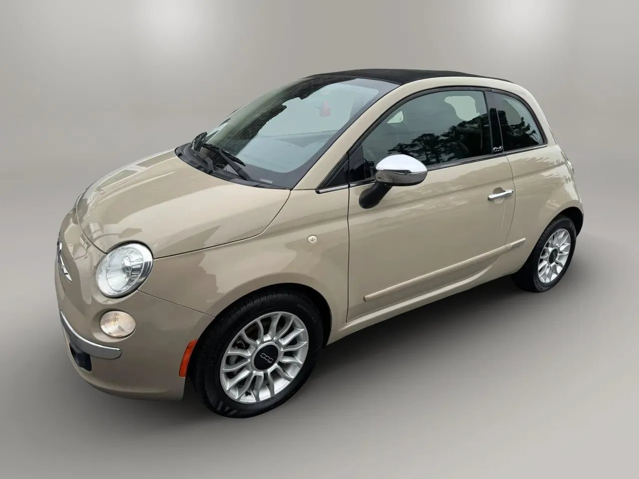 Used 2012 FIAT 500 Lounge w/ Luxury Leather Pkg FWD image 2