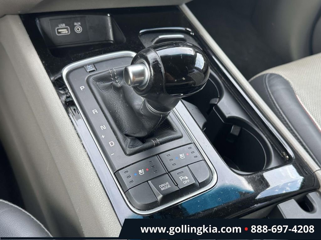Used 2015 Kia Sedona SX FWD image 29