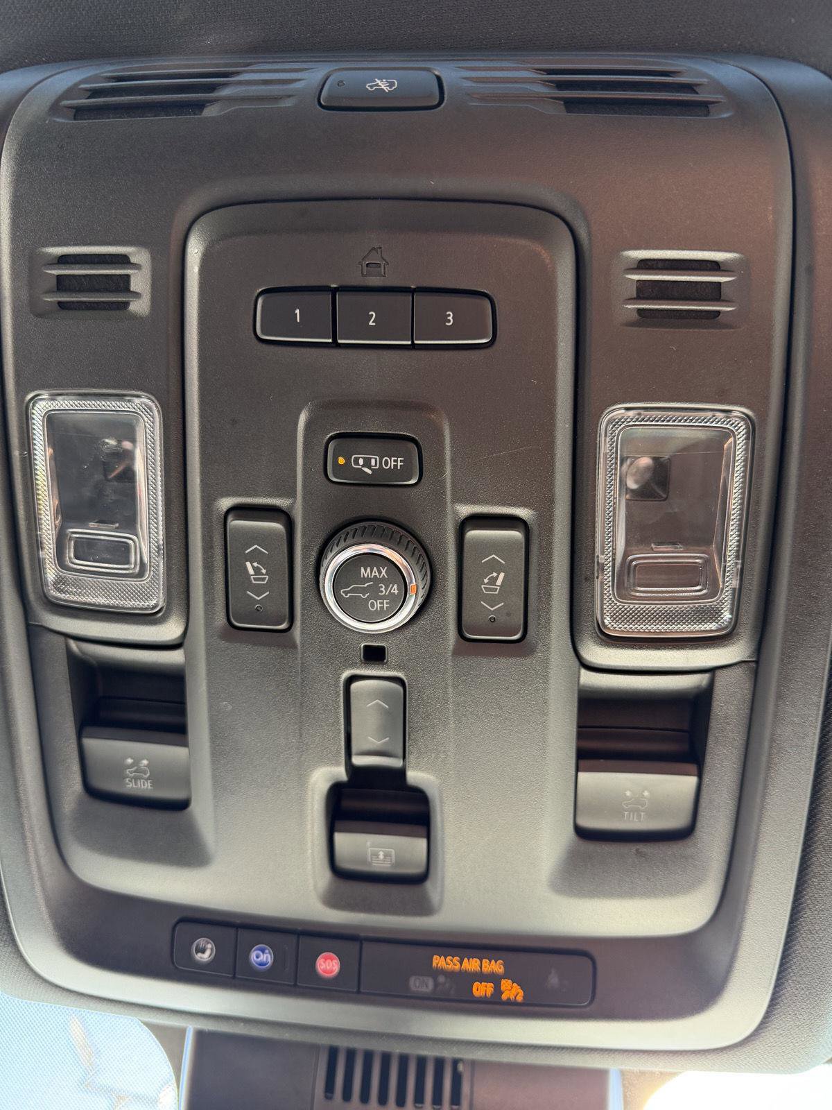 Used 2023 GMC Yukon Denali Ultimate image 18