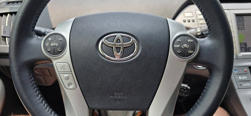 Used 2013 Toyota Prius Four w/ Deluxe Solar Roof Pkg FWD image 19