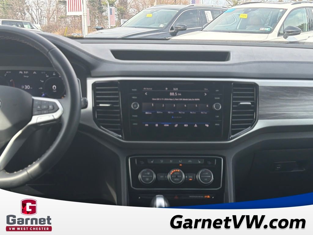 Certified 2023 Volkswagen Atlas Cross Sport SE w/ Panoramic Sunroof Package image 18