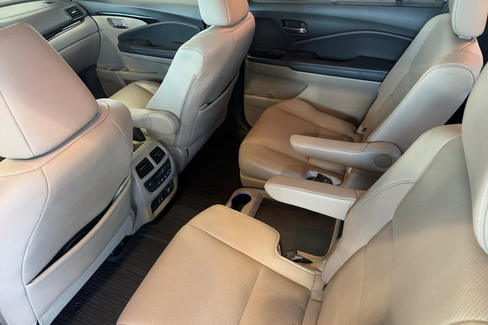 Used 2022 Honda Pilot Elite image 4
