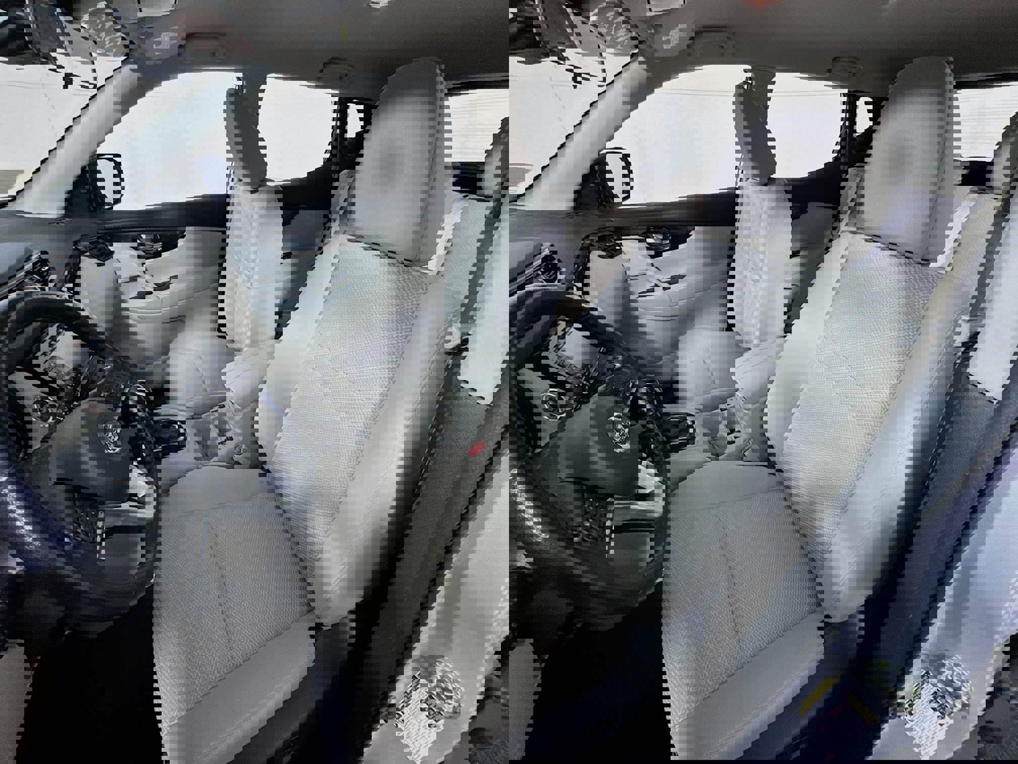 Used 2022 Nissan Rogue Sport SV image 14