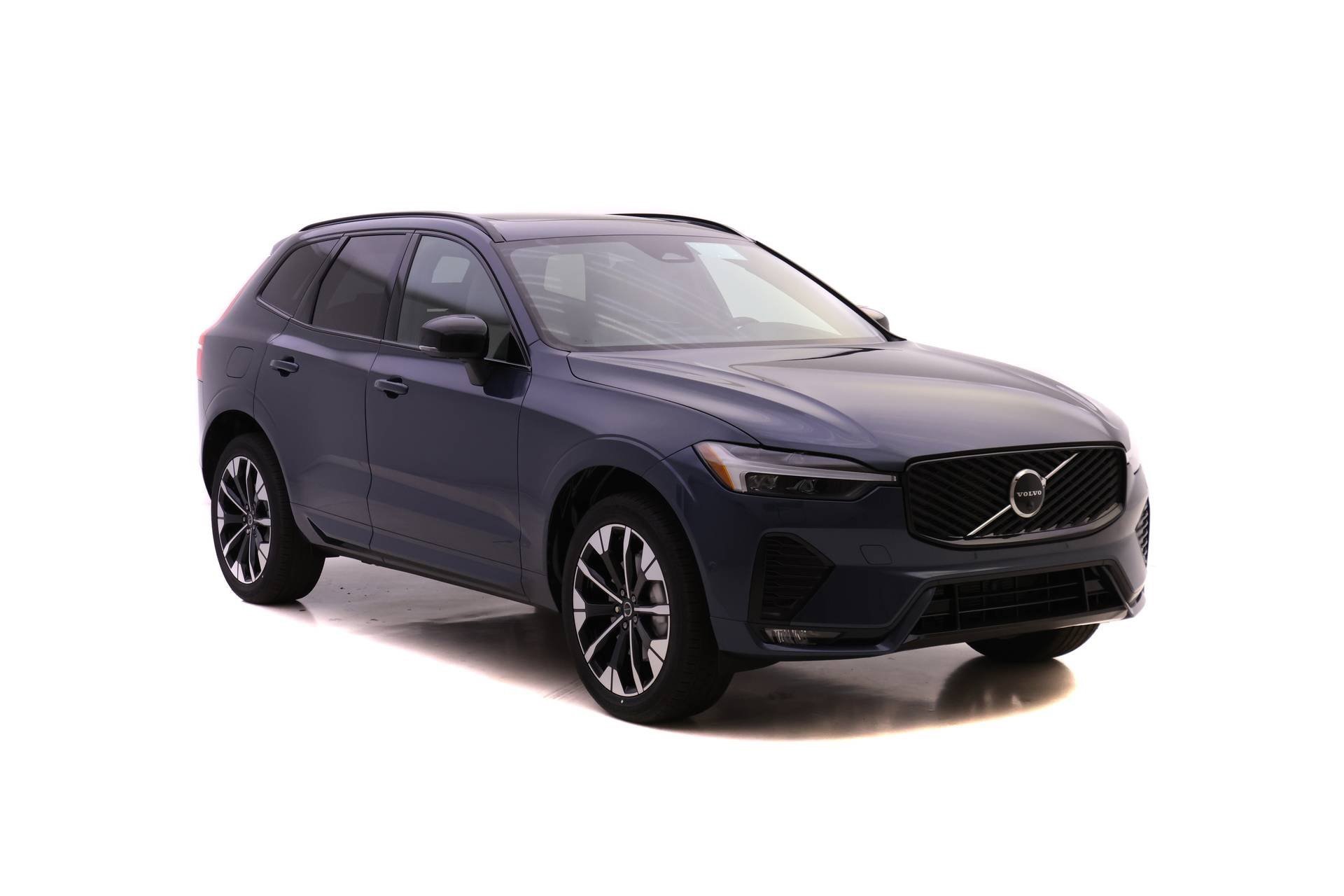 New 2026 Volvo XC60 B5 Plus w/ Protection Package Premier image 2