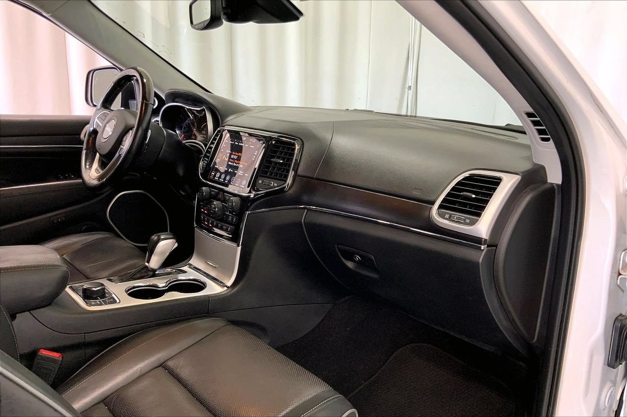 Used 2021 Jeep Grand Cherokee Summit AWD/4WD image 28