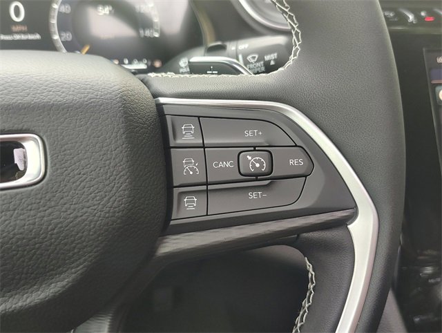 New 2025 Jeep Grand Cherokee Altitude image 20