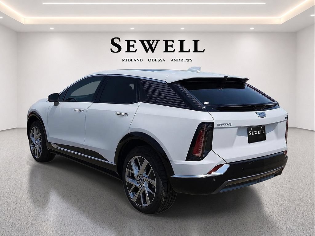 New 2027 Cadillac Optiq Luxury AWD/4WD image 3