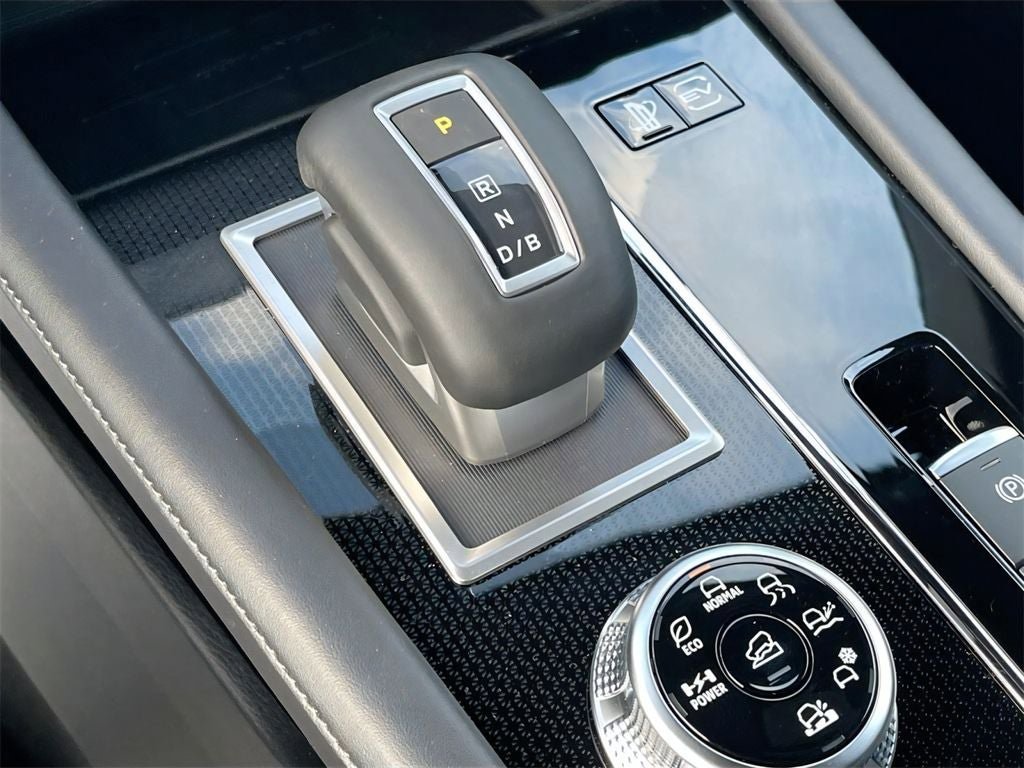 New 2025 Mitsubishi Outlander SEL Black Edition AWD/4WD image 19