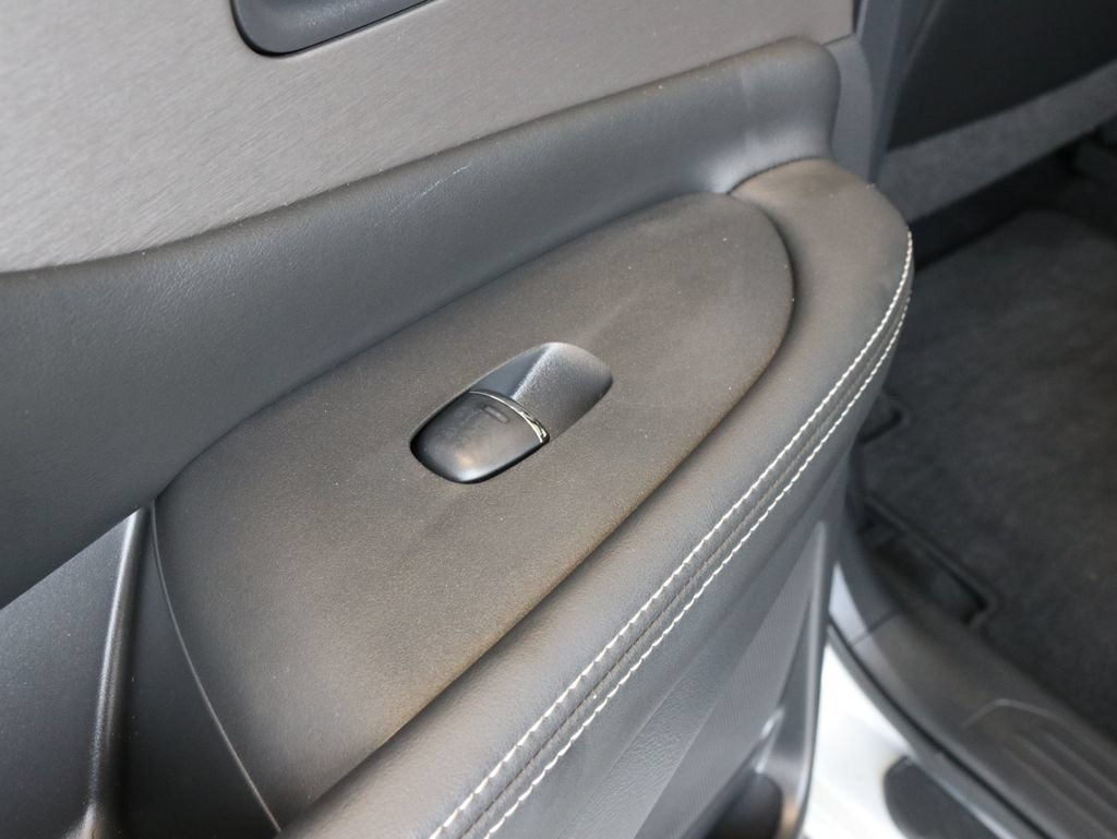 Used 2020 Nissan Murano SL w/ Moonroof Package AWD/4WD image 32