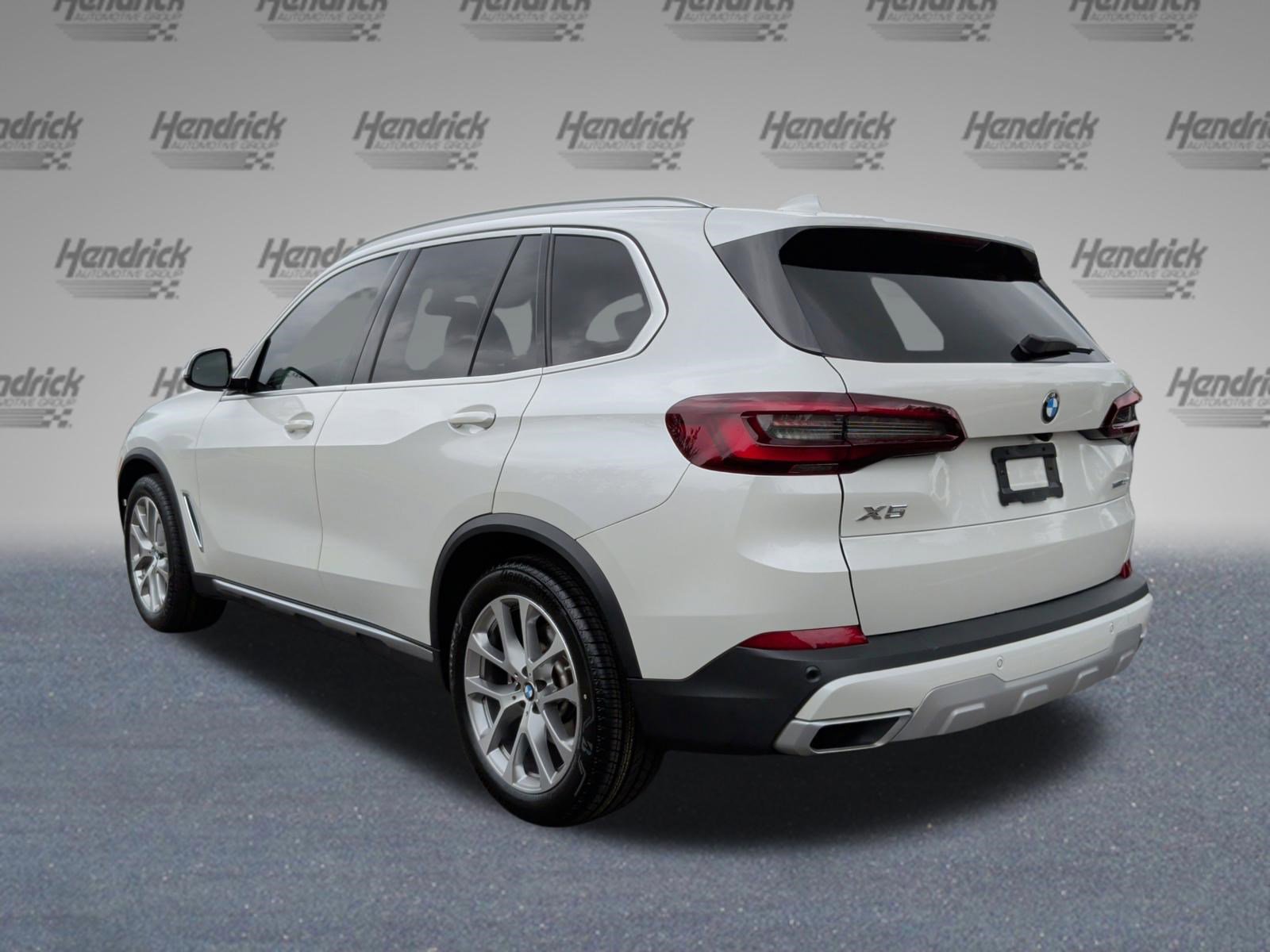 Used 2022 BMW X5 xDrive40i w/ Premium Package AWD/4WD image 9