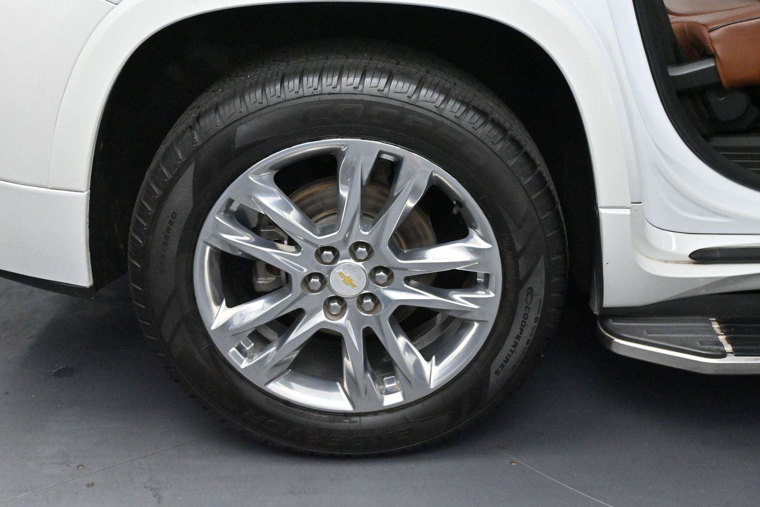 Used 2019 Chevrolet Traverse High Country w/ LPO, Floor Liner Package AWD/4WD image 43
